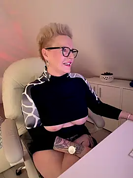 German Milf online show from 11, 2, 2026