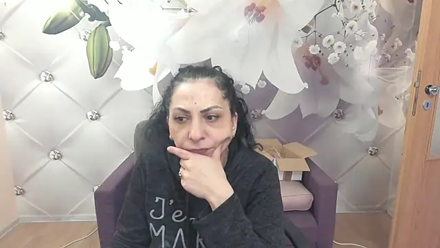 SweetArtemis online show from 18, 3, 2025