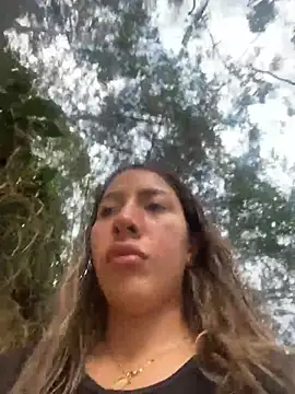 daniela henao online show from 30, 5, 2026
