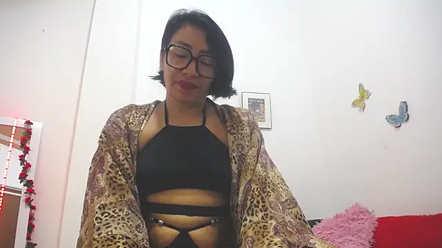Snapshot of hornywife_ chatting on 4, 5, 2026 hornywife online show from 4, 5, 2026