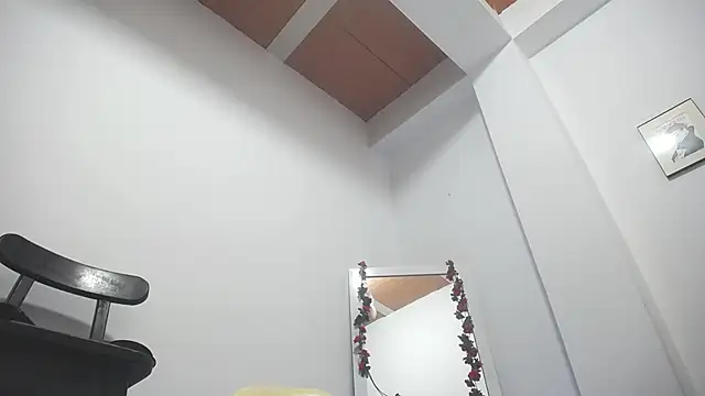 hornywife  online show from 12, 4, 2026