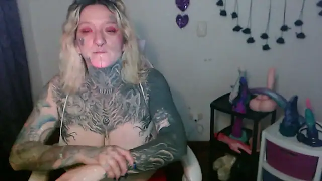 Snapshot of SLOPPYTITSS chatting on 22, 5, 2026 SLOPPYTITSS online show from 22, 5, 2026