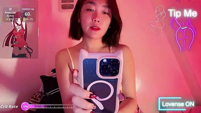Snapshot of TR4NSCUTI3 chatting on 13, 5, 2026 TR4NSCUTI3 online show from 13, 5, 2026