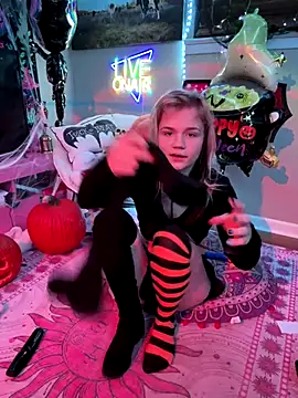 Cutiepiespanks online show from 29, 10, 2025