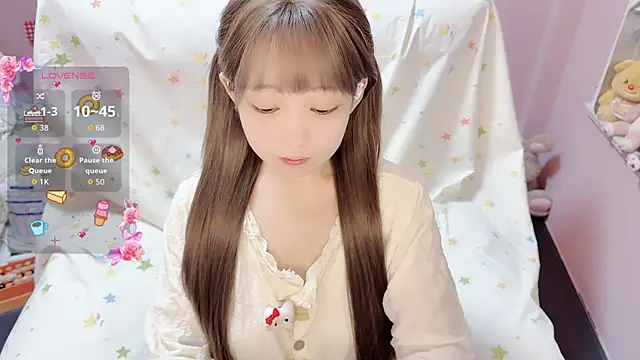 Snapshot of TUTU-CN chatting on 22, 11, 2025 TUTU-CN online show from 22, 11, 2025