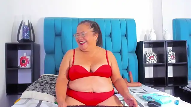 Keira Lennox online show from 19, 3, 2025