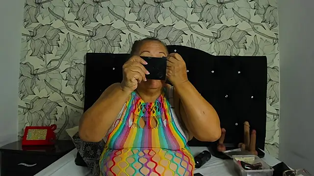 Keira Lennox online show from 5, 12, 2025