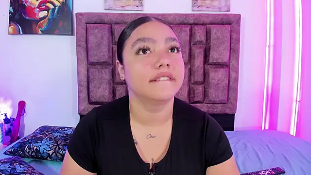 NaughtyAnaa online show from 24, 10, 2025