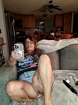 cowgirlc online show from 19, 3, 2025