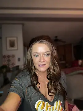 cowgirlc online show from 18, 4, 2026