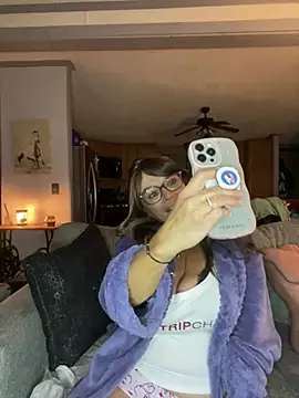 cowgirlc online show from 19, 2, 2025