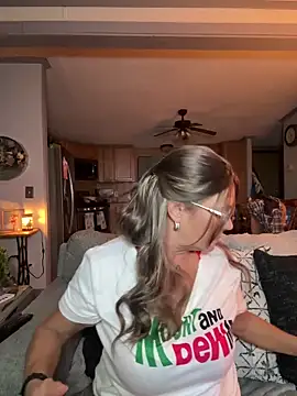 cowgirlc online show from 1, 10, 2025