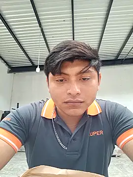Snapshot of 000002m chatting on 15, 4, 2026 000002m online show from 15, 4, 2026