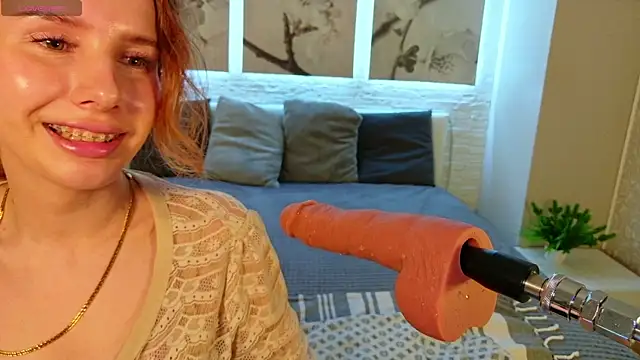 Snapshot of Betty_June chatting on 9, 7, 2026 Betty June online show from 9, 7, 2026