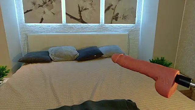 Betty June online show from 7, 2, 2026