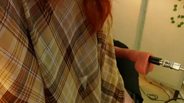 Snapshot of Betty_June chatting on 5, 7, 2026 Betty June online show from 5, 7, 2026