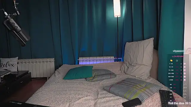 VIktorSecret online show from 29, 11, 2025