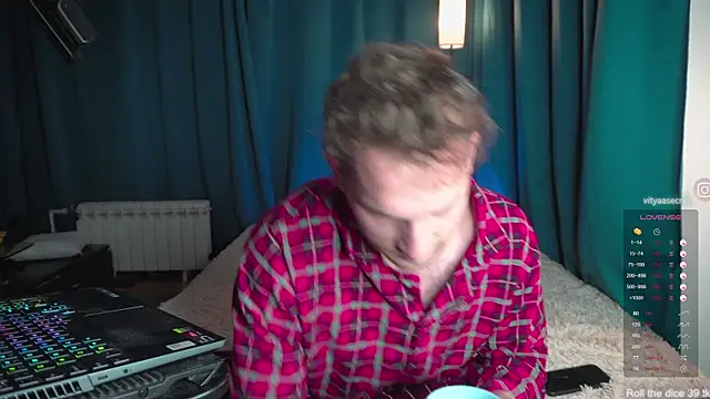 VIktorSecret online show from 20, 11, 2025