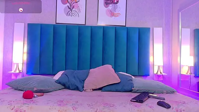 MiaMidnnightt online show from 31, 10, 2025