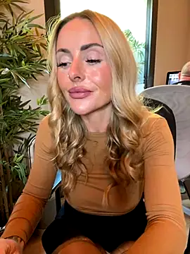 Snapshot of EmaSalis chatting on 22, 9, 2025 EmaSalis online show from 22, 9, 2025