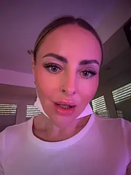 EmaSalis online show from 11, 4, 2026