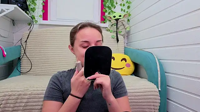 Misss Vikk online show from 9, 11, 2025