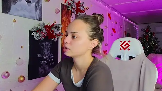 Misss Vikk online show from 18, 12, 2025