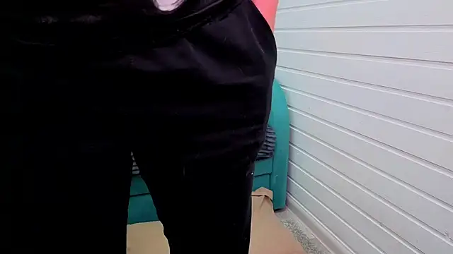 Misss Vikk online show from 21, 11, 2025