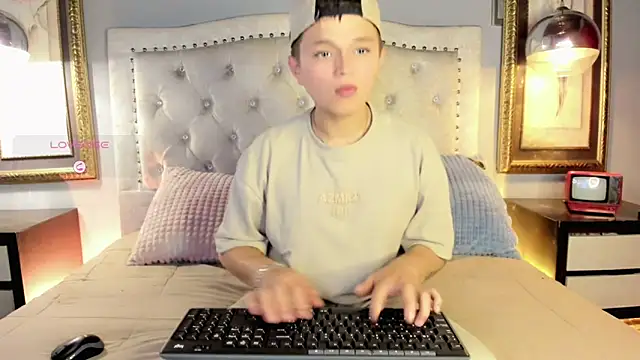 Snapshot of Tim_wolf chatting on 11, 9, 2025 Tim wolf online show from 11, 9, 2025