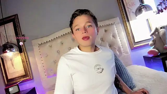 Snapshot of Tim_wolf chatting on 17, 9, 2025 Tim wolf online show from 17, 9, 2025