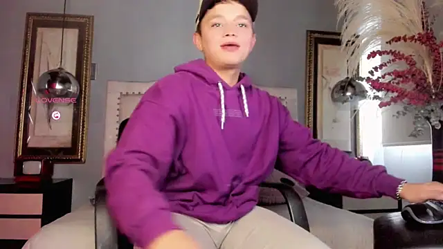 Snapshot of Tim_wolf chatting on 13, 9, 2025 Tim wolf online show from 13, 9, 2025