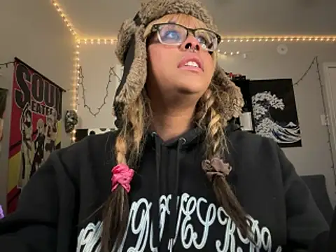 Snapshot of N1NT3NDH03 chatting on 15, 12, 2025 N1NT3NDH03 online show from 15, 12, 2025