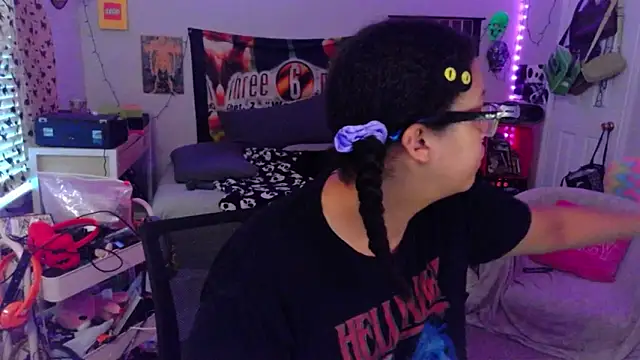 N1NT3NDH03 online show from 6, 10, 2025