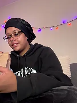 N1NT3NDH03 online show from 28, 11, 2025