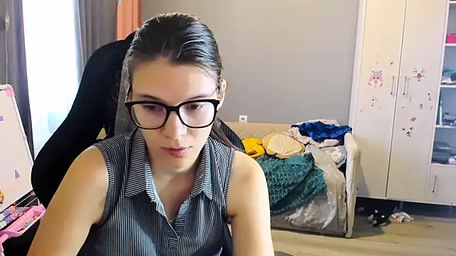 MollyLollipop online show from 26, 9, 2025