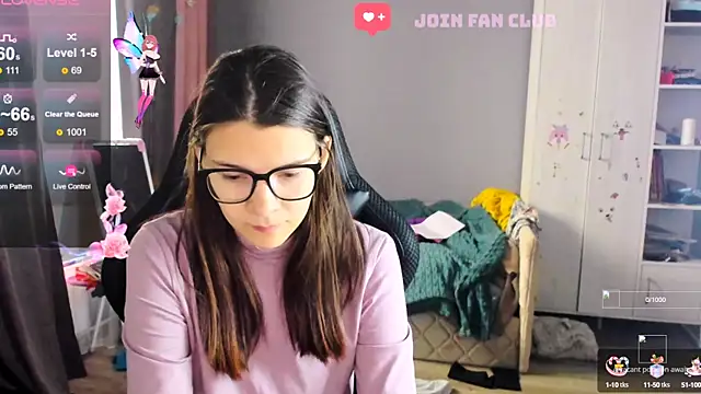 MollyLollipop online show from 9, 10, 2025