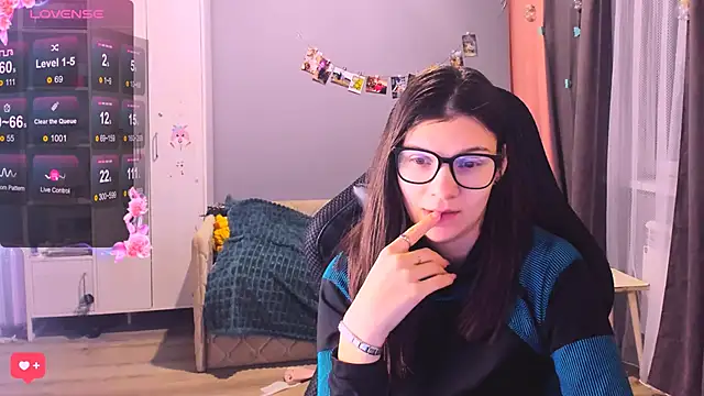 MollyLollipop online show from 22, 12, 2025