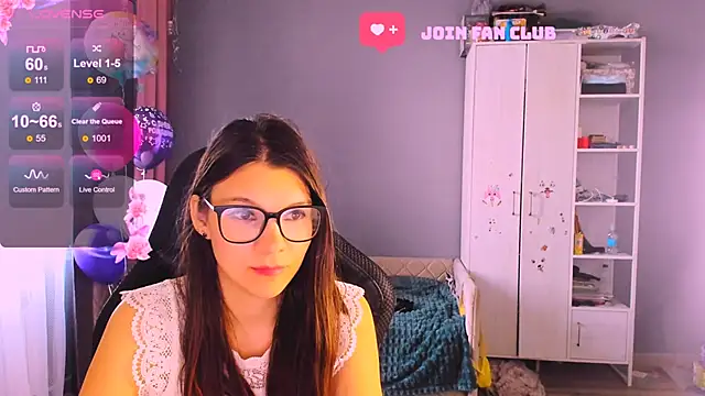 MollyLollipop online show from 29, 10, 2025