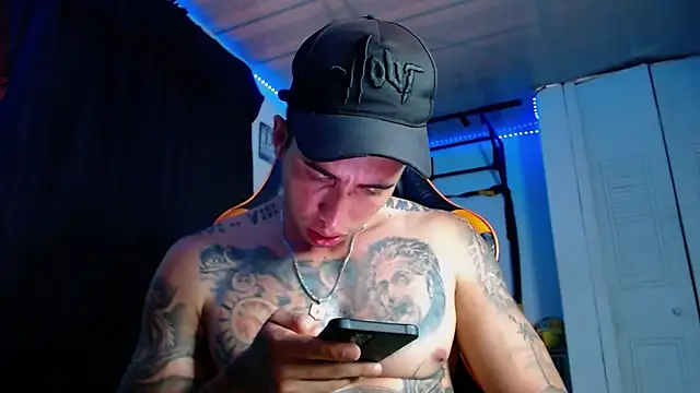 Adam Hudsond online show from 25, 5, 2026