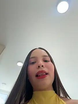 MiaJacksonn online show from 24, 6, 2026