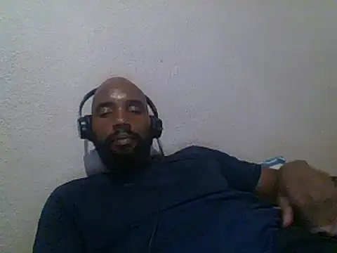 Snapshot of KAYBEEDEFREAK chatting on 11, 2, 2025 KAYBEEDEFREAK online show from 11, 2, 2025