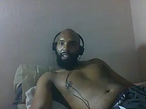 Snapshot of KAYBEEDEFREAK chatting on 5, 2, 2025 KAYBEEDEFREAK online show from 5, 2, 2025