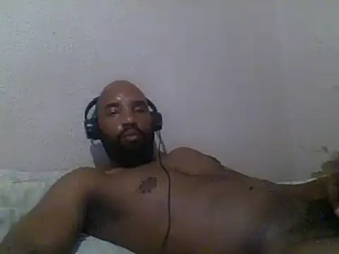 Snapshot of KAYBEEDEFREAK chatting on 29, 12, 2024 KAYBEEDEFREAK online show from 29, 12, 2024