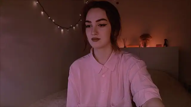 LilyFarey online show from 23, 2, 2025