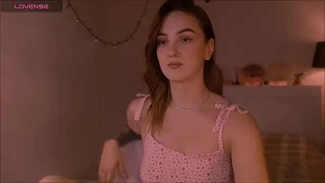 LilyFarey online show from 3, 10, 2025