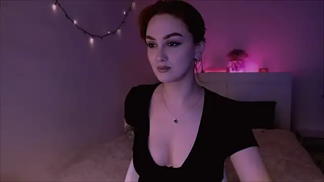 LilyFarey online show from 14, 2, 2025