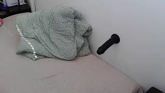 Fist-my-ass online show from 22, 2, 2025