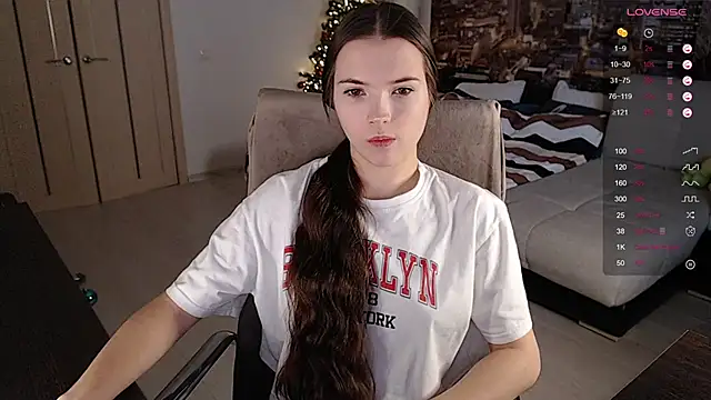 Snapshot of Eva_Davie chatting on 13, 1, 2025 Eva Davie online show from 13, 1, 2025