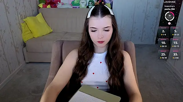 Eva Davie online show from 17, 5, 2026