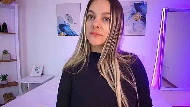 Snapshot of Isabella_Harley chatting on 15, 7, 2026 Isabella Harley online show from 15, 7, 2026